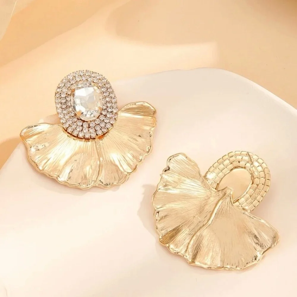 Elegant Gold and Silver Statement Earrings - Picture 3 of 3
